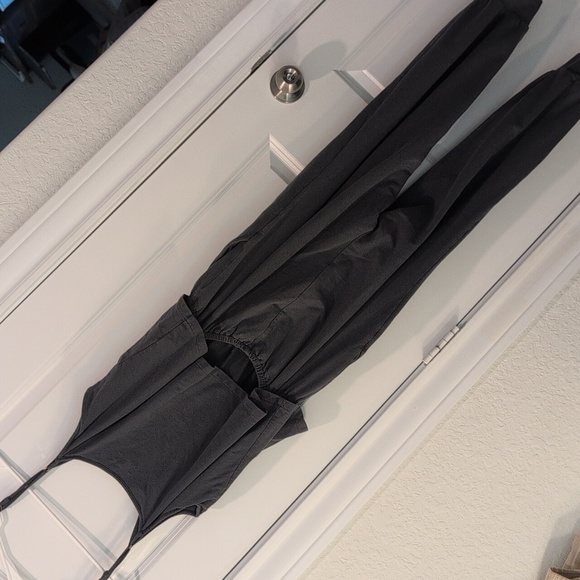 Lou & Grey - Cami Jumpsuit - Picture 9 of 10